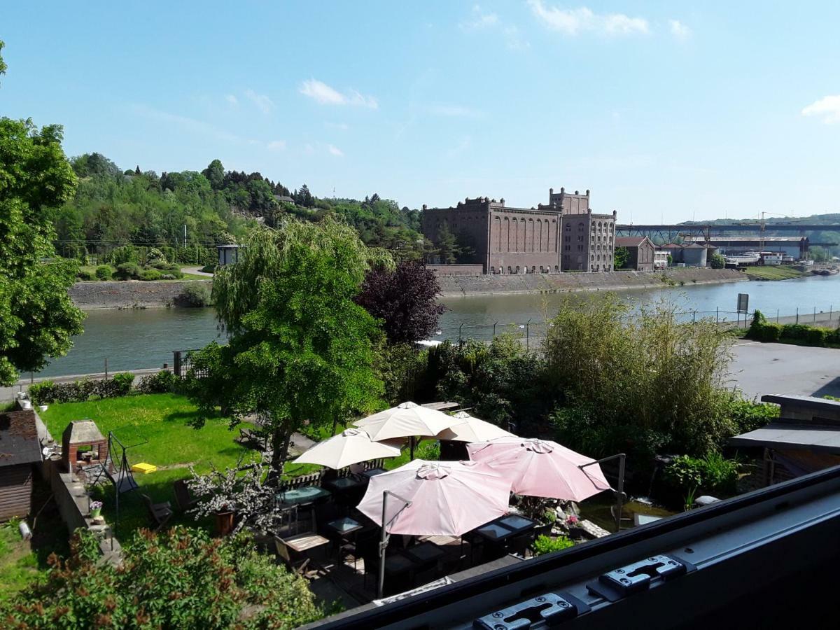 Le Jardin Du Bord De Meuse Bed and Breakfast Namur Exteriör bild